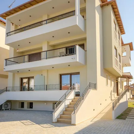 Leon Дом отдыха Иериссос